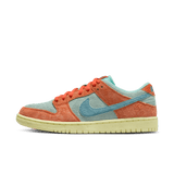 Nike SB 'Dunk Low' Shoes - Orange Emerald Rise