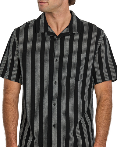 Quiksilver 'Nightfall Island' S/S Shirt - Black