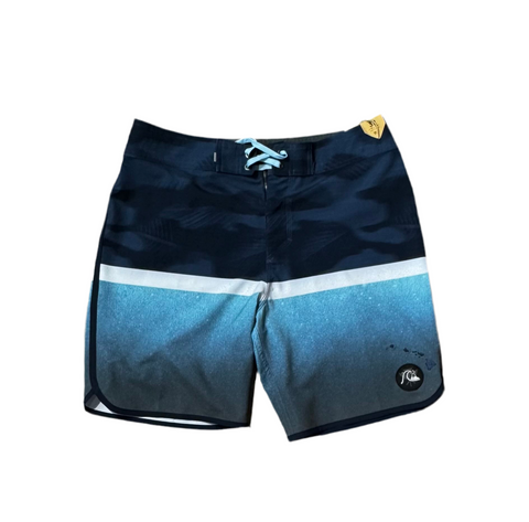 Quiksilver 'Surfsilk Divided Scallop' Swimshorts - Blue